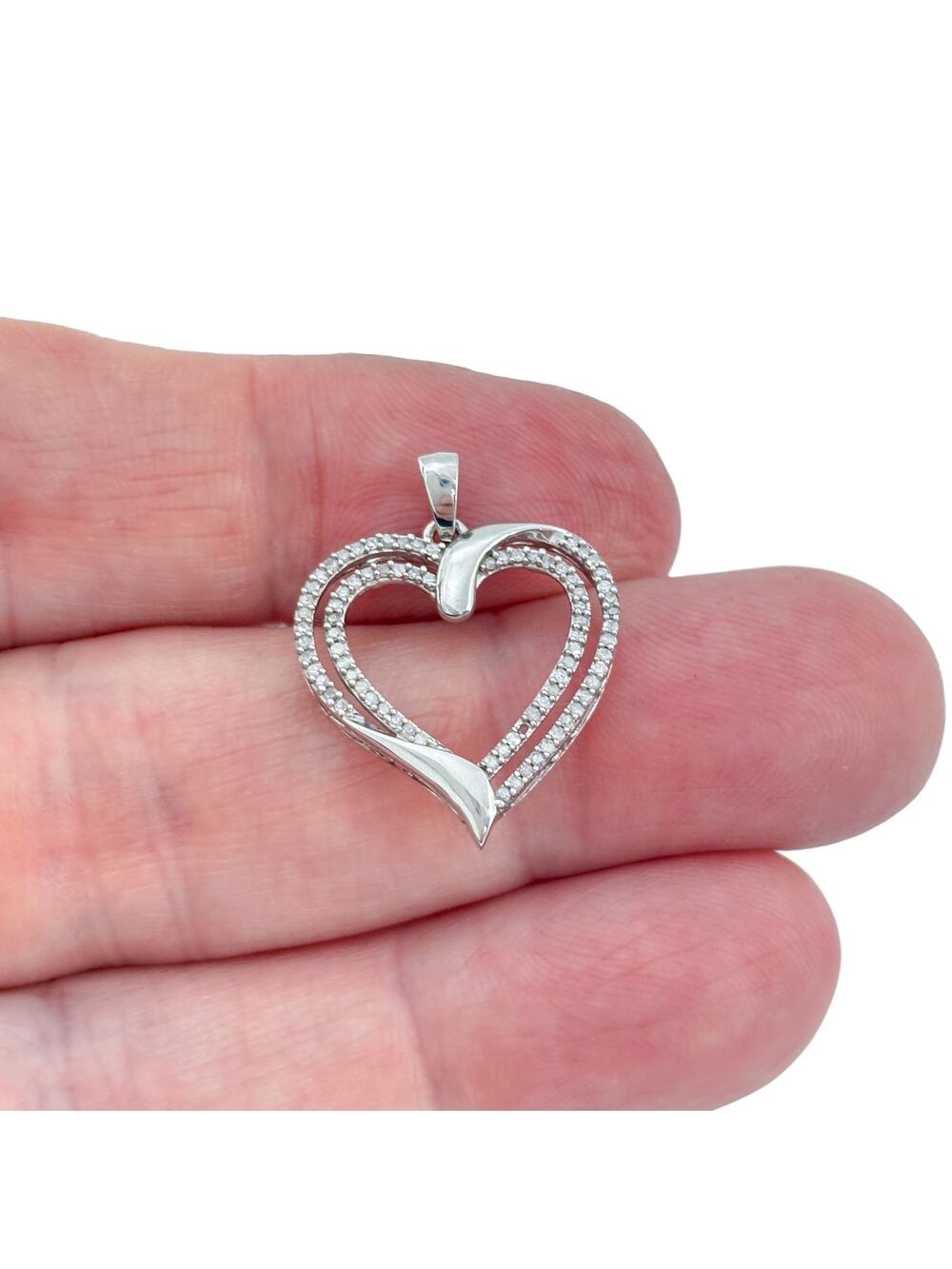 Vintage Sterling Silver 925 0.5ctw Diamond (Missing One) Heart Pendant